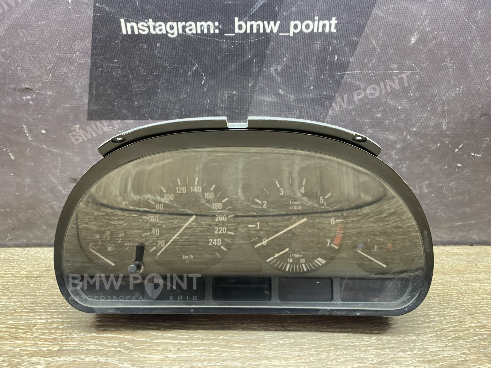 Панель приладів BMW E39 (МКПП) бензин VDO